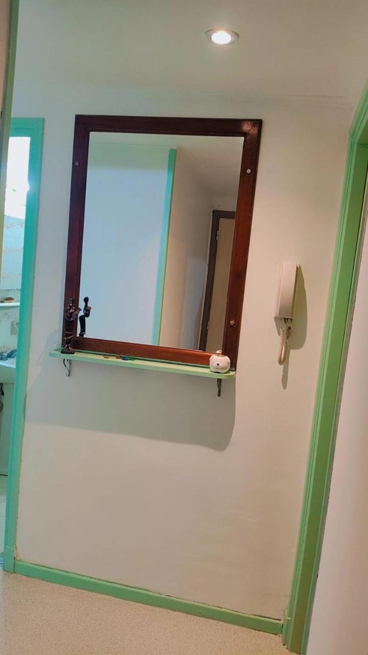 Apartamento Departamento Centrico Con Balcon A La Calle
