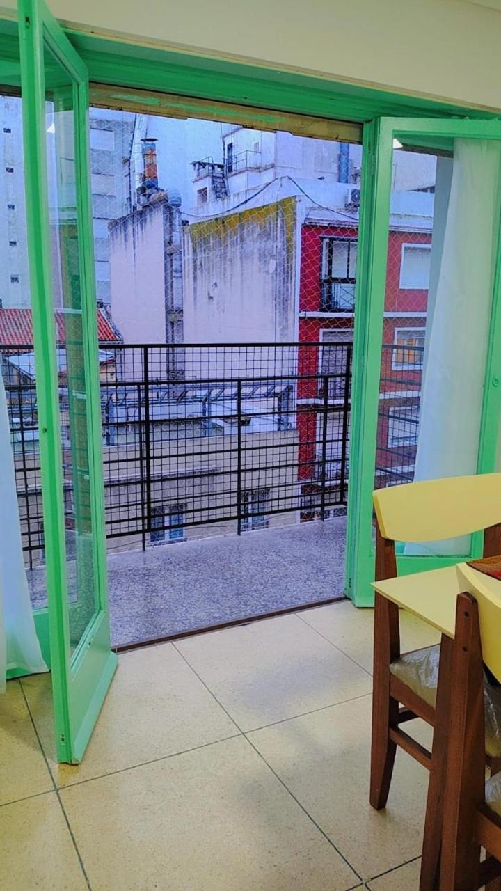 Departamento Centrico Con Balcon A La Calle Apartamento